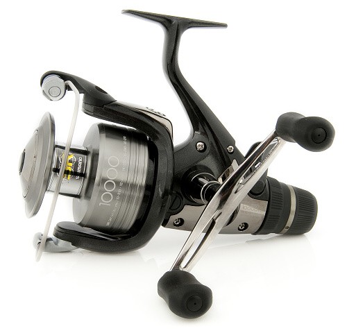 Shimano navijak baitrunner xt 6000 rb.
 
 Úžasné umiernené čierne prevedenie povrchu
 
 Dvojitá kľučka poskytuje navijaku skvelú rovnováhu, dokonca aj pri mimoriadnom zaťažení
 
 V balení je navyše 1 cievka z hliníka kovaného za studena