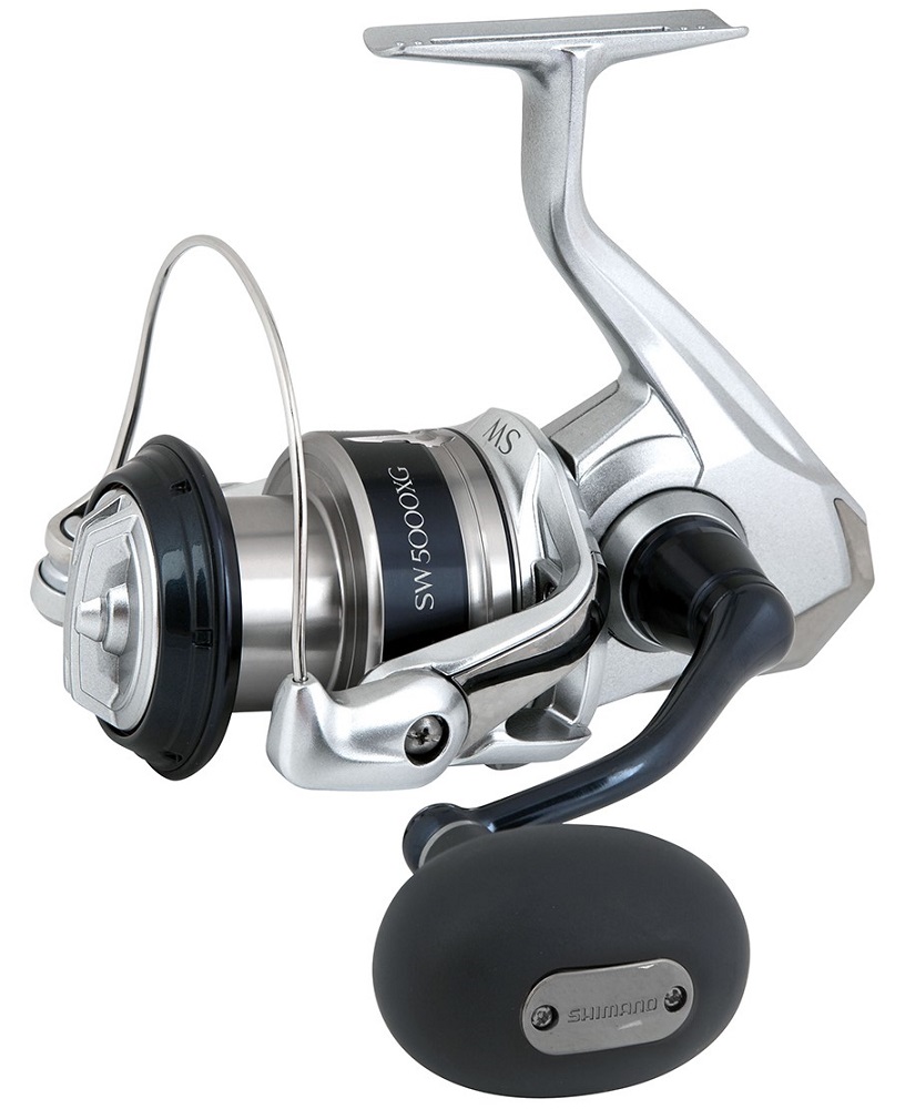 Shimano navijak saragosa sw a 5000 xg.
 K dispozícii je široká škála veľkostí, od kompaktných 5000 až po masívne 25000, určite sa nájde model, ktorý bude vhodný pre váš štýl rybárčenia, a vďaka kvalite prevedenia a pokročilým technológiám Shimano vám nová Saragossa poskytne dlhé roky služby a potešenia.
 Celý rad technológií HAGANE, pohon InfinityDrive pre zvýšenie krútiaceho momentu, X-Protect (IPX8) pre najlepšiu ochranu pred slanou vodou, zoznam je takmer nekonečný.
 Rôzne modely z radu Saragosa používam už niekoľko rokov a lovím v rôznych destináciách od mrazivých vôd na sever od polárneho kruhu až po parné trópy rovníkových šírok.
 •HAGANE Gear, X-SHIP a InfinityDrive poskytujú pozoruhodný výkon • Telo Hagane pre maximálnu pevnosť a ľahkosť •X-Protect (IPX8) a X-Shield pre maximálnu ochranu pred slanou vodou • Celý rad veľkostí od kompaktných 5000 až po veľké cievky 25000 •Brzdná sila: 10 kg •Návin na jedno otočenie kľučky: 105 cm