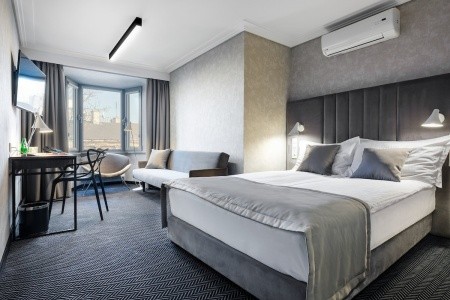 Poľsko Krakov Logos 10 dňový pobyt Raňajky Vlastná December 2025 ( 8/12/25-17/12/25)