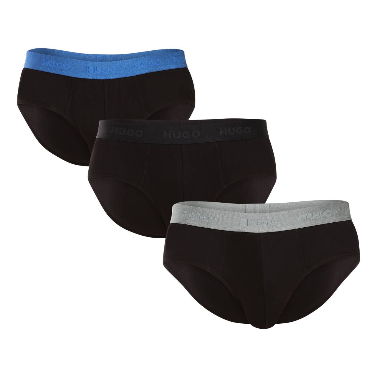 3PACK slip homme HUGO noir (50532570 008) M.
Misez sur un classique éprouvé avec une touche de modernité grâce au slip HUGO pour homme.
Matériau de qualité pour une utilisation tout au long de la journée
Le slip est composé d'une combinaison de coton et d'élasthanne.
Design et style pour un confort quotidien
Le design simple, complété par le caoutchouc tissé avec le logo HUGO, crée un look moderne et confiant.
Pourquoi les slips HUGO ne devraient pas manquer dans votre garde-robe

Matière en coton de haute qualité: Respirant, souple et doux pour la peau.
Coupe sophistiquée pour une utilisation quotidienne : Les slips s'ajustent parfaitement et gardent leur forme même après plusieurs lavages.
Élégant caoutchouc tressé : Un design décent mais élégant qui s'accorde avec toutes les tenues.

Sous-vêtements Hugo pour les amateurs de confort et de luxe
La marque de sous-vêtements Hugo appartient à la famille de vêtements Hugo Boss et se distingue par la qualité de ses matériaux et la précision de son travail.
Comment entretenir les slips HUGO
Pour que vos sous-vêtements préférés restent longtemps en bon état, nous vous recommandons de suivre les conseils suivants.

Blanchisserie : Laver les slips à 40 °C avec des détergents doux.
Séchage : Le fabricant autorise le séchage au sèche-linge, mais à basse température et avec un programme doux.
Repassage : Vous pouvez repasser le slip à une température basse adaptée au coton.

Conseil : Vos sous-vêtements préférés méritent un traitement en douceur.