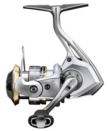 Shimano navijak sedona 1000 fj.
 Sedona je vybavená patentovanými technológiami Shimano, ako je cievka AR-C a Varispeed Oscillation System, ktoré spoločne zaisťujú hladké, efektívne pokladanie vlasca a presné nahadzovanie.
 Jednou z výnimočných vlastností prívlačového navijaka Shimano Sedona je jeho hladký a spoľahlivý brzdný systém.
 Elegantný strieborný dizajn navijaku je doplnený svetlo zlatými akcentmi, vďaka čomu je nielen nefunkčným nástrojom, ale aj štýlovým doplnkom pre vaše rybárske vybavenie.