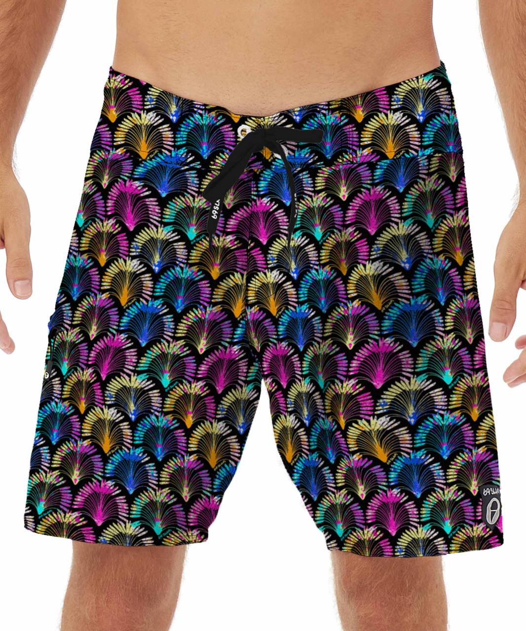 Pánske plavky 69SLAM PALM (SSNTRV-PM) 36.
Doprajte si maximálne pohodlie a ľahkosť, či už ste na pláži, pri bazéne alebo len trávite deň vonku.
Šortky sú vyrobené z vysoko kvalitných syntetických vlákien, ktoré sú ľahké, odolné a rýchlo schnú.
O značke 69SLAM69SLAM
je originálna značka, ktorá vznikla na Bali a vždy sa snažila priniesť energiu, slobodu a radosť zo života do sveta spodnej bielizne, plaviek a doplnkov.
Ako sa starať o šortky 69SLAM

Pranie: Šortky perte pri teplote do 30 °C.
Sušenie: Vďaka rýchloschnúcim vláknam je ideálne sušenie na vzduchu.
Žehlenie: Šortky nie je potrebné žehliť – materiál si zachováva svoj tvar a nemačká sa.