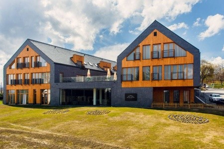 Poľsko Sudety Osada Śnieżka (Łomnica) 4 dňový pobyt Raňajky Vlastná November 2026 (26/11/26-29/11/26)