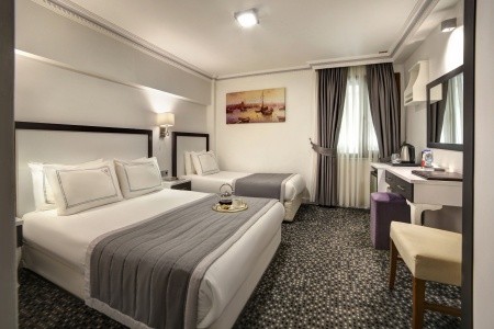 Turecko Istanbul Skalion 7 dňový pobyt Raňajky Letecky Letisko: Budapešť November 2025 ( 8/11/25-14/11/25)