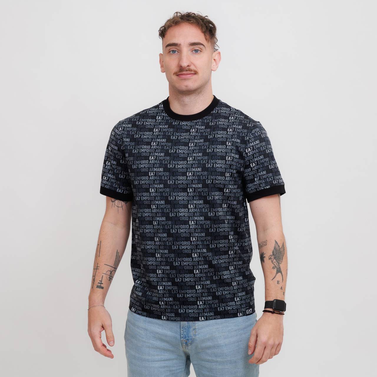 EA7 Emporio Armani T-shirt XL.