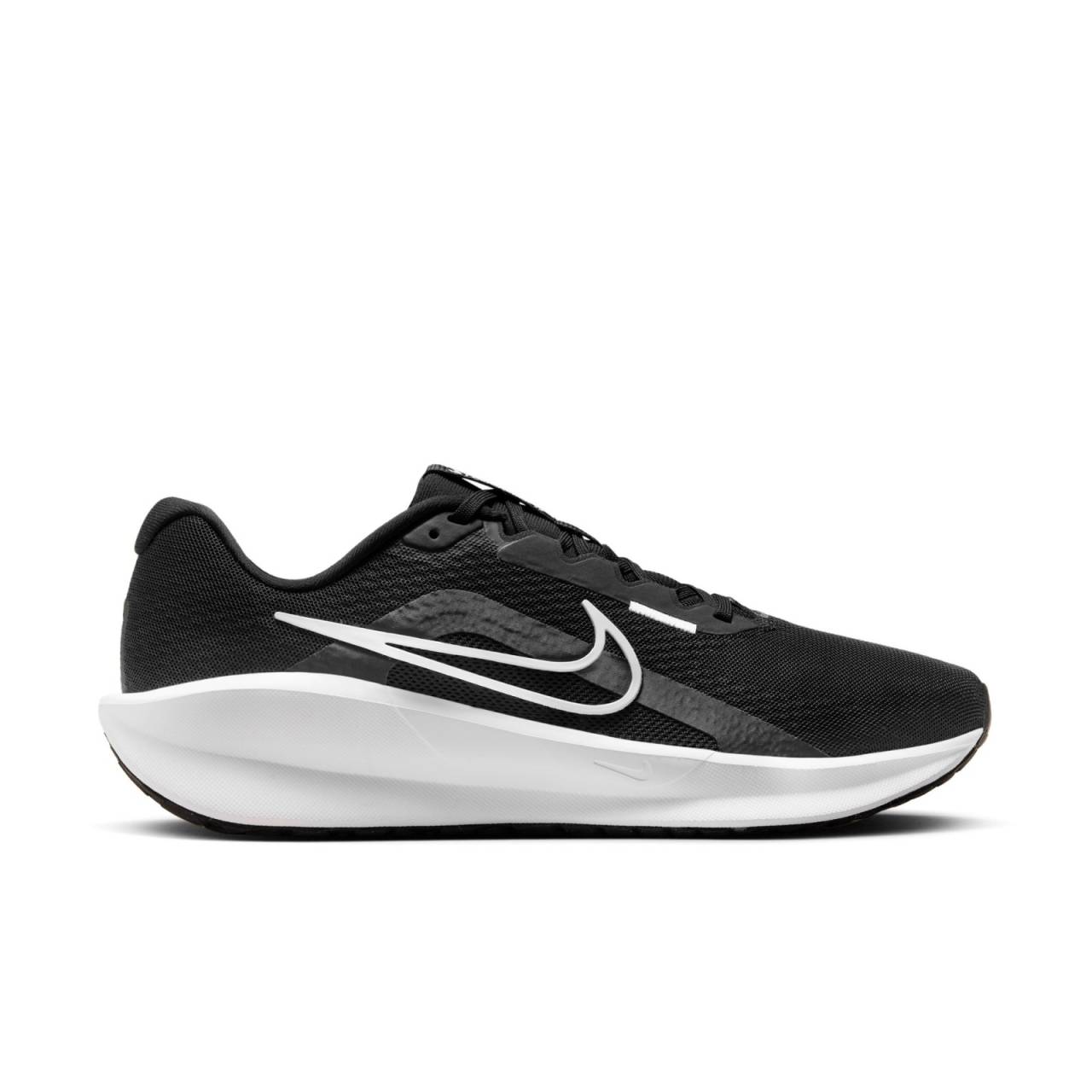 Nike Downshifter 13 Mens Road Running Shoes 39.