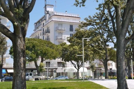 Taliansko Lido di Jesolo Alla  Rotonda 10 dňový pobyt Polpenzia Autobus June 2026 (12/06/26-21/06/26)