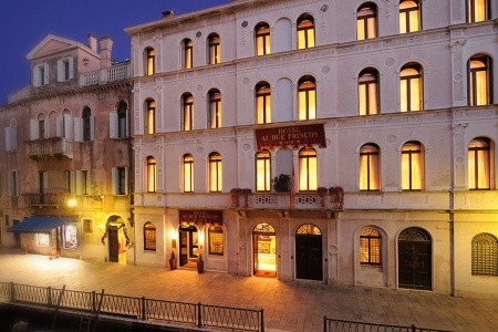 Taliansko Benátky Ai Due Principi 5 dňový pobyt Raňajky Letecky Letisko: Praha November 2025 (26/11/25-30/11/25)