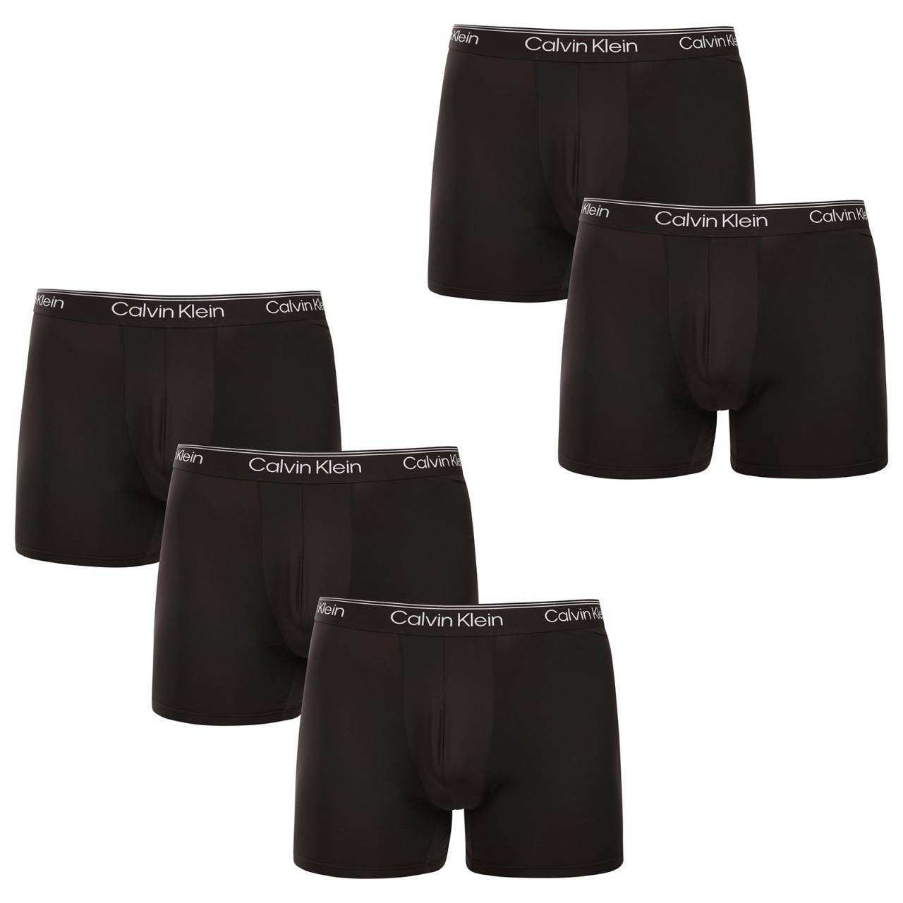 5PACK pánske boxerky Calvin Klein čierne (NB4413-UB1) M, trenky.
Chcete boxerky, ktoré ponúkajú maximálne pohodlie, moderný dizajn a špičkovú kvalitu?
Prvotriedny materiál pre celodenné pohodlie
Tieto boxerky sú vyrobené z kombinácie polyesteru a elastanu, čo poskytuje dokonalú kombináciu mäkkosti, pružnosti a odolnosti.
Moderný dizajn a dokonalý strih
Minimalistický vzhľad s elastickým pásom dopĺňa logo Calvin Klein, ktoré dodáva boxerkám luxusný a sofistikovaný štýl.
Prečo si boxerky Calvin Klein zamilujete?

Ľahký a priedušný materiál: Ideálne na každodenné nosenie aj náročné športové aktivity.
Dlhšia nohavička: Poskytuje lepšie krytie a oporu, nezhrňuje sa a neškrtí.
Rýchloschnúce a odolné: Ideálne na aktívny životný štýl.
Nadčasový dizajn: minimalistický dizajn a luxusný vzhľad značky Calvin Klein.

Spodnú bielizeň Calvin Klein milujú ľudia na celom svete.
Pánska spodná bielizeň Calvin Klein patrí k stáliciam módneho priemyslu.
Ako sa starať o boxerky?
Aby si vaše boxerky zachovali dokonalý tvar a kvalitu čo najdlhšie, dodržiavajte tieto pokyny:

Praní: Doporučujeme prát na 30 °C s jemným pracím prostředkem.
Žehlení: Nedoporučuje se, aby nedošlo k poškození materiálu.
Sušenie: Sušenie v sušičke sa neodporúča, radšej sušte voľne na vzduchu.

Tip: Nájsť ten správny kus spodnej bielizne, ktorý vám dokonale padne, môže byť náročné.