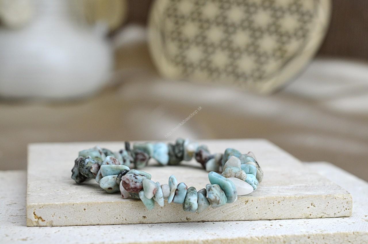 LARIMAR sekaný - Energia Bohyne, Upokojuje, Komunikácia (Plejádsky kameň) B kvalita - S-16cm Afirmácia: Cítim hlbokú spokojnosť s tým kto som. 

 Larimar  vnáša svetlo do duše a lieči ako vo fyzickej, emocionálnej a mentálnej, tak i duchovnej rovine.