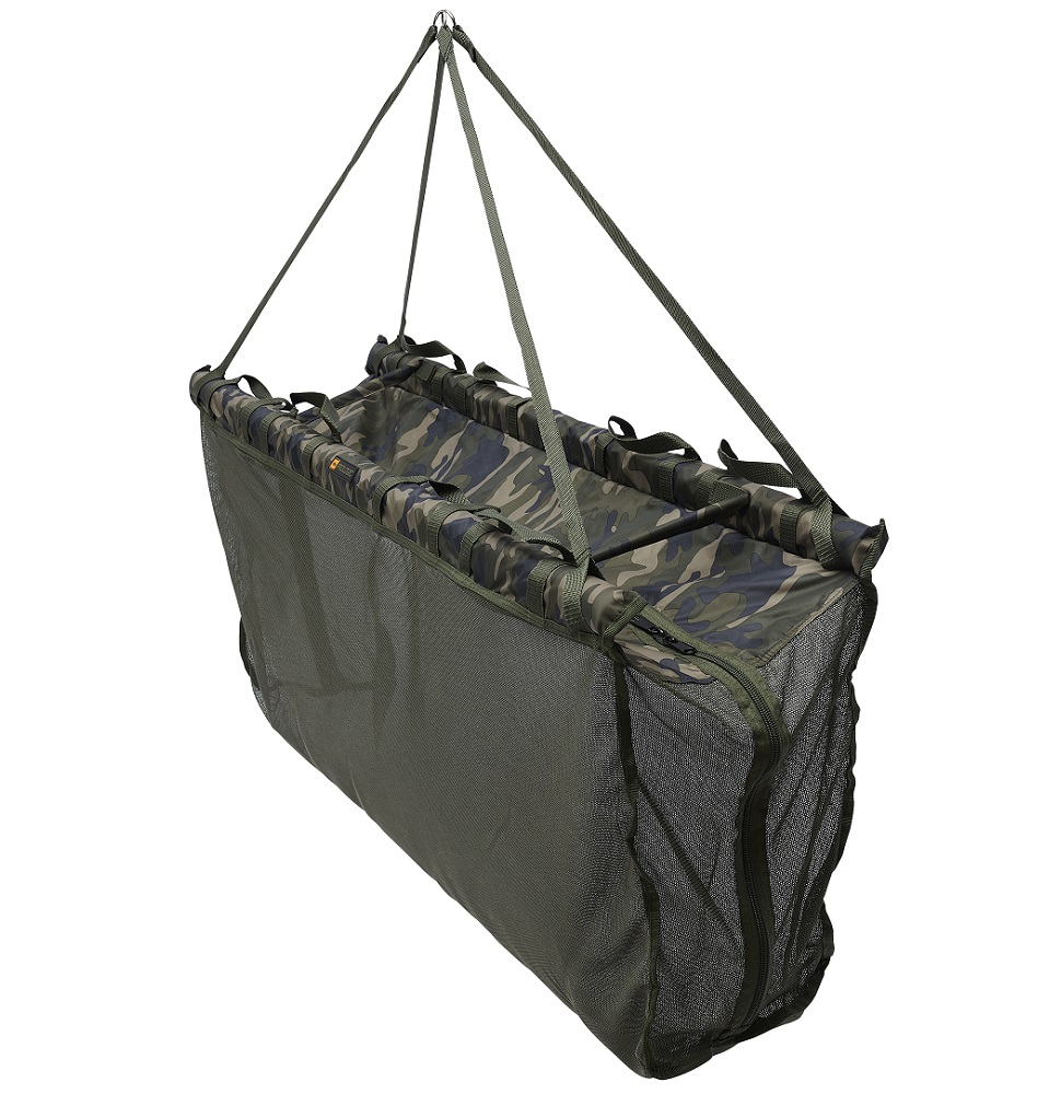 Prologic vážiaci sak inspire s/s camo floating ratainer weigh sling large.
 • Materiál šetrný k rybám •• 2 rozpery oddeľujúce hlavný rám od seba •• Odolné antikorózne zipsy •• Zosilnené transportné pútka •• Vážiace pútka s oceľovými krúžkami v strede •• Rýchloschnúca ultra jemná sieťovina •• Dodávané so šnúrou na zabezpečenie zipsov k sebe a upevnenie k vidličke •• Vrátane transportného obalu •• K dispozícii v 2 veľkostiach