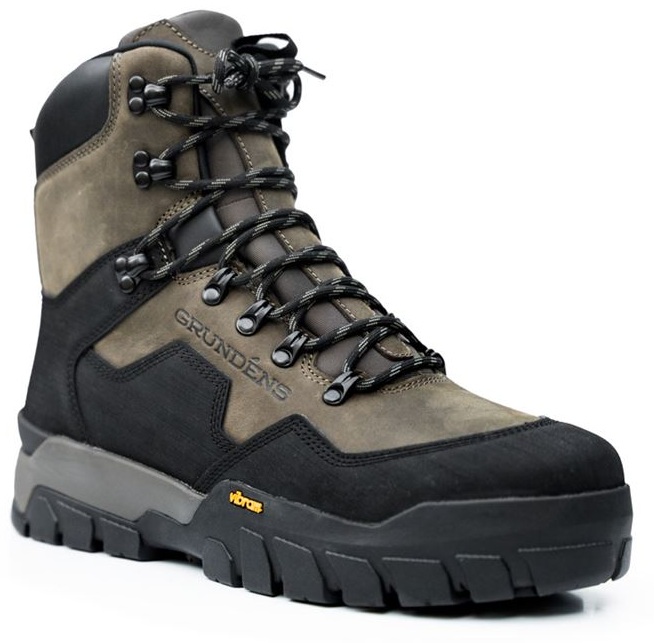 Grundéns brodiace topánky bankside wading boot vibram otter - 42.
 Obuv je vyrobená z vodeodolnej nubukovej kože.
 Stredná vrstva systému podrážky EVA (Ethylene Vinyl Acetate) s tvarovanou pätnou opierkou zaisťuje celodenné pohodlie a stabilitu.
 Bankside Wading Boot sú navrhnuté tak, aby optimálne fungovali s Grundéns Broďákmi, ale sú tiež kompatibilné s akýmikoľvek inými.
 Špecifické vlastnosti: •Vodeodolná nubuková koža: Zaisťuje odolnosť voči vlhkosti a dlhú životnosť obuvi.