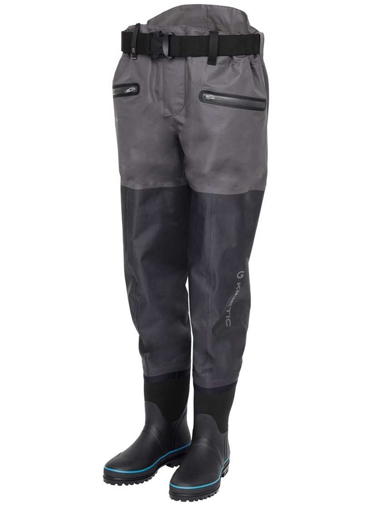 Kinetic brodíiacei nohavice x5 waist boot foot boulder grey - 44/45.
 •Ľahký a veľmi trvanlivý 5 vrstvový materiál •PROxTEX membrána •Vodotesnosť +40.000mm •Priedušnosť +6.000MVP •Japonské švy plne pokryté a prelepené páskou •Ručne vyrábané gumové topánky s nekĺzavou podrážkou •Dve vodeodolné vrecká na prsiach • Silný brodiaci pás a pásky na dotiahnutie pása