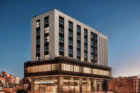 Španielsko Andalúzia Sercotel Rosaleda Málaga 5 dňový pobyt Raňajky Letecky Letisko: Praha September 2026 (13/09/26-17/09/26)