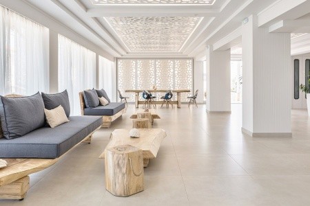 Grécko Samos Kokkari Beach 15 dňový pobyt Polpenzia Letecky Letisko: Varšava August 2026 (22/08/26- 5/09/26)