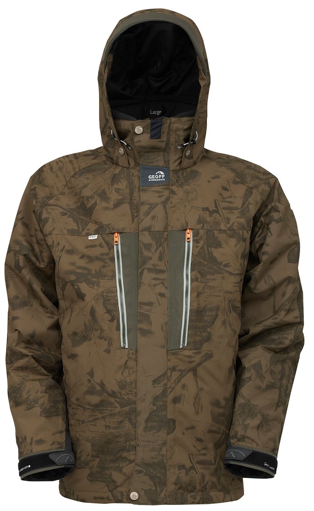 Geoff anderson bunda dozer 6 maskáč - veľkosť l.
 Prednosti bundy Dozer 6 
 
 100% nepremokavá a odolná aj voči slanej vode 
 100% vetru odolná 
 Paropriepustná 
 Odolná voči oderom a oterom 
 Dve predné vodeodolné vrecká umiestnené na hrudníku 
 Dve nepremokavé samotesniace vrecká.
 Jedno veľké zadné vrecko 
 Vnútorné vodeodolné vrecko „Napoleon“ skryté za klopami 
 Jedno vnútorné zipsové vrecko 
 Optimálny strihový dizajn 
 Extrémna odolnosť aj pri väčších záťažiach pri používaní 
 3D tvarovateľná kapucňa s jednodotykovým nadstavovaním 
 Prekrytie zipsu s mikroflísom 
 Šité rukávy do uhla, ktoré nekladú žiadny odpor pri činnostiach 
 Manžeta na rukáve s dierkou na palec ktorá chráni zápästie voči chladu 
 
 Popis bundy GEOFF Anderson DOZER 6™ Optimálny strihový dizajn zaisťuje, že na ramenách nie je stehovanie (nie sú prešité) čím sa zabráni premokaniu a opotrebeniu aj po dlhom používaní.
 O značke Geoff Anderson Chcete vždy najvyššiu kvalitu?