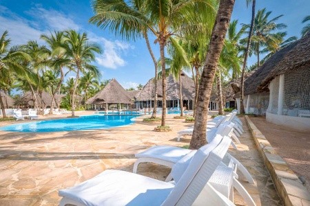 Zanzibar Kiwengwa Kiwengwa Beach Resort 8 dňový pobyt Polpenzia Letecky Letisko: Praha June 2026 (12/06/26-19/06/26)