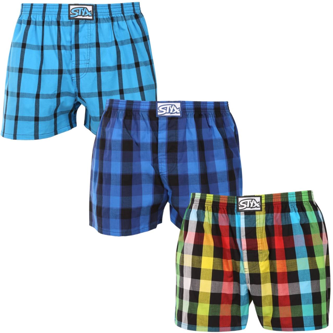 3PACK pánske trenky Styx klasická guma viacfarebné (3A010106) XL, trenírky.
Doprajte si štýl a pohodlie s pánskymi šortkami Styx v pestrých farbách a originálnom dizajne.
Mäkký materiál pre celodenné pohodlie
Šortky Styx sú vyrobené zo 100 % bavlny, ktorá ponúka mäkkosť a priedušnosť aj pri celodennom nosení.
Originálny dizajn a pohodlné nosenie
Šortky Styx vnesú do vášho šatníka hravosť a jedinečný štýl vďaka odvážnym farbám a originálnym potlačiam.
Prečo si zaobstarať šortky Styx?

Vyrobené v Českej republike s dôrazom na kvalitu a precíznosť.


Materiál zo 100 % bavlny pre mäkkosť a pohodlie.


Originálne a zábavné vzory, ktoré vás odlíšia.

Kvalita z Českej republiky, to je spodná bielizeň Styx
Spodná bielizeň Styx sa kompletne vyrába v Českej republike.
Ako sa starať o šortky Styx
Ak chcete zachovať kvalitu a pohodlie svojich šortiek, postupujte podľa týchto pokynov:

Pranie: Perte pri maximálnej teplote 30 °C, aby ste zachovali intenzívne farby a mäkkosť bavlny.


Sušenie: Neodporúčame sušenie v bubnovej sušičke, radšej ich nechajte voľne uschnúť na vzduchu.


Žehlenie: Šortky môžete žehliť pri nízkej teplote, aby mali hladký vzhľad.

Tip: Staňte sa expertom na údržbu spodnej bielizne vďaka tipom v našom článku a doprajte svojim obľúbeným kúskom starostlivosť, akú si zaslúžia.