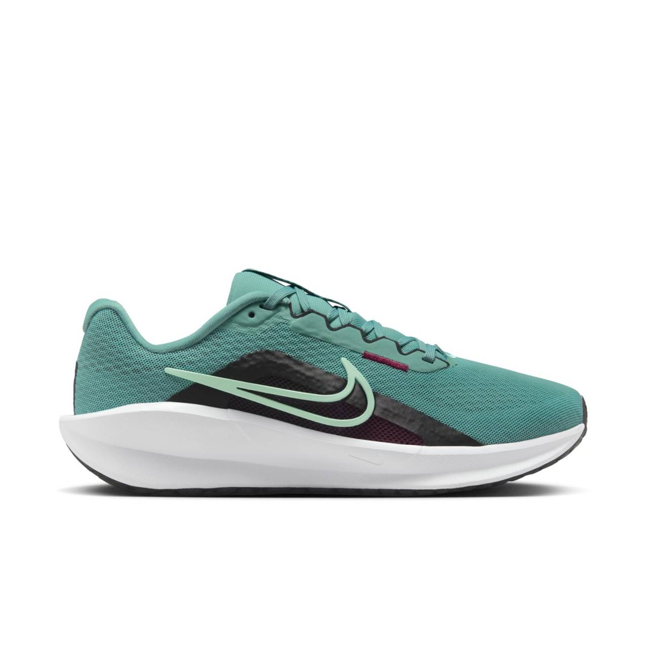 Nike Downshifter 13 Womens Road Running Shoes 36,5.