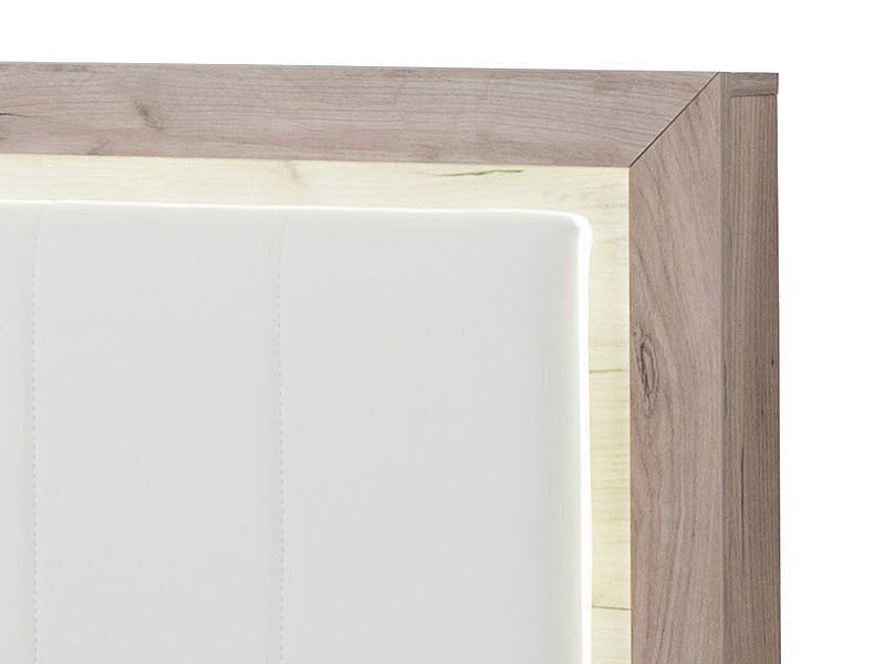 Led osvetlenie čela postele shine.