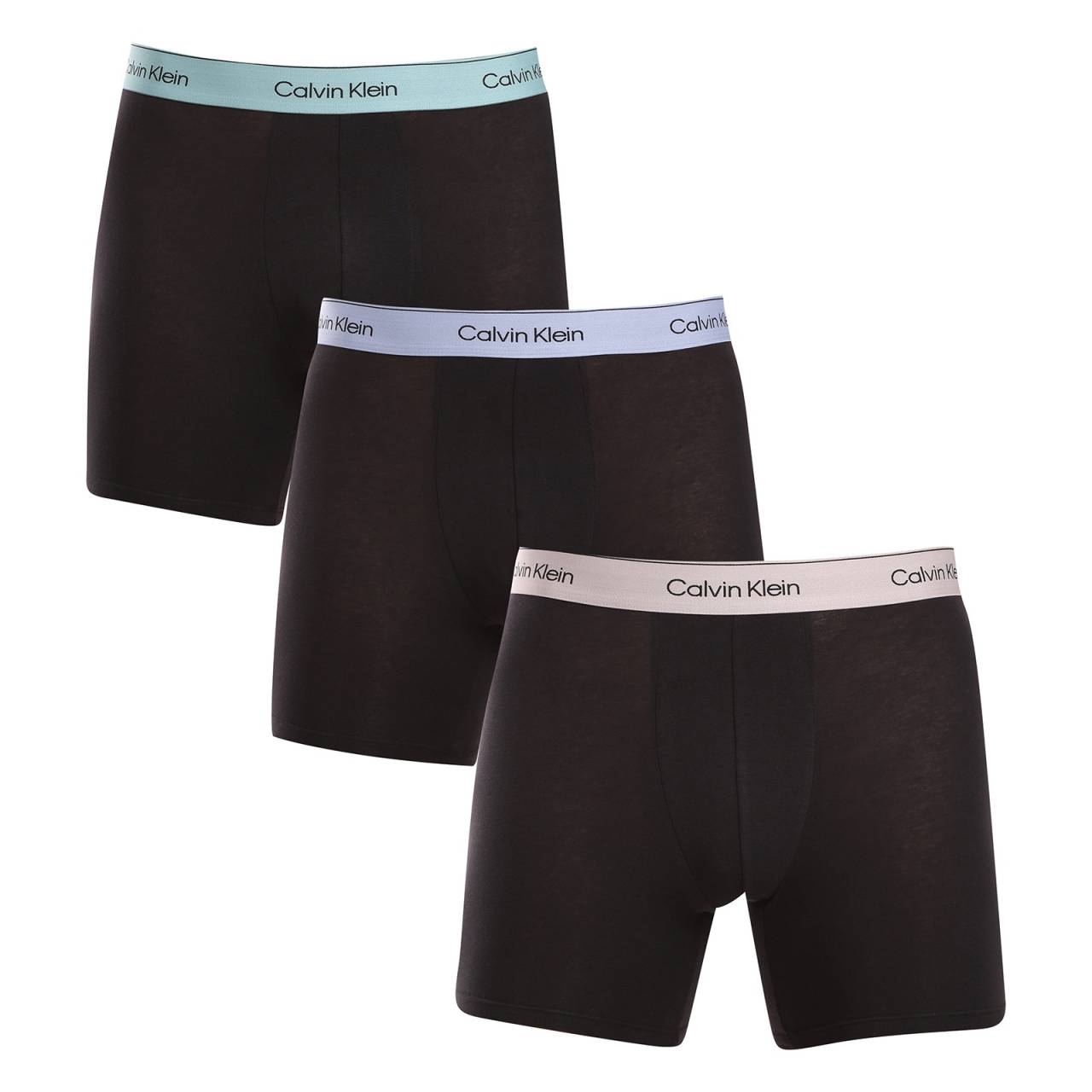 3PACK Moške boksarice Calvin Klein črne (NB3964A-U2Y) L.
Uživajte v popolnem udobju in razkošju z moškimi boksericami Calvin Klein.
Kakovosten material za celodnevno udobje
Bokserice so izdelane iz vrhunske mešanice bombaža in elastana.
Elegantna zasnova in praktičen rez
Tkana guma s kontrastnim logotipom Calvin Klein ustvarja eleganten in brezčasen videz.
Zakaj vam bodo všeč bokserice Calvin Klein

Premium material: Kombinacija bombaža in elastana zagotavlja mehkobo, zračnost in prožnost za maksimalno udobje skozi ves dan.


Elegantna zasnova: Ikonični izvezeni logotip Calvin Klein daje boksericam eleganten videz, primeren za vsako priložnost.


Praktični rez: Daljše noge in prilagodljiv kroj zagotavljajo dodatno udobje in svobodo gibanja ter so idealne za vsakdanje nošenje, delo in prosti čas.

Spodnje perilo Calvin Klein obožujejo ljudje po vsem svetu
Moško spodnje perilo Calvin Klein je ena od stalnic modne industrije.
Kako skrbeti za boksarice Calvin Klein
Če želite zagotoviti, da bodo vaše nove bokserice čim dlje ohranile svoj videz in kakovost, upoštevajte te preproste smernice:

Pralnica: Temperatura peresa je največ 30 °C.


Sušenje:  Sušenje v sušilnem stroju ni priporočljivo - najboljša možnost je sušenje na zraku.


Likanje: Bokserjev ni treba likati, kar vam prihrani čas in težave.

Nasvet: Iskanje najljubšega spodnjega perila je lahko dolga pot, zato želimo, da bi vaši najljubši kosi zdržali dolgo časa.