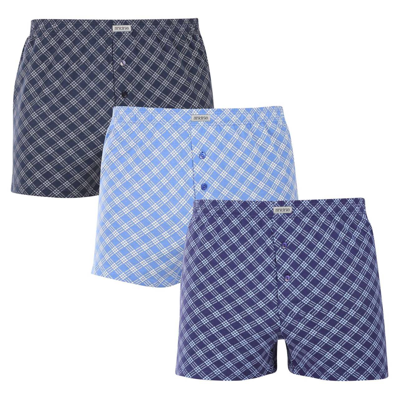 3PACK pánske trenky Andrie viacfarebné (PS 5918) XL, trenírky.
Doplnite svoj šatník o pohodlný a štýlový kúsok.
Prémiový materiál pre celodenné pohodlie
Boxerky Andrie sú vyrobené zo 100 % bavlny, ktorá ponúka jemnosť a priedušnosť.
Elegantný dizajn a pohodlný strih
Boxerky majú diskrétne vzory v rôznych farbách, ktoré dodávajú šatníku moderný vzhľad a originalitu.
Prečo si kúpiť boxerky Andrie?

100% bavlna pre jemnosť a pohodlie.


Klasický voľný strih pre maximálny komfort.


Diskrétny dizajn, ktorý sa hodí na každú príležitosť.

Andrie ponúka české spodné prádlo pre mužov, ktorí vedia, čo chcú
Pánske boxerky Andrie vynikajú príjemnými materiálmi a kvalitným spracovaním.
Ako sa starať o boxerky Andrie
Aby si zachovali kvalitu a pohodlie, postupuj podľa týchto jednoduchých krokov:

Pranie: Per na maximálnej teplote 40 °C s jemnými pracími prostriedkami, aby materiál zostal mäkký a vzory intenzívne.


Sušenie: Boxerky nesušte v sušičke, odporúčame ich nechať voľne uschnúť.


Žehlenie: Pre hladký vzhľad môžete boxerky žehliť na nízkej teplote.

Tip: Staňte sa odborníkom na údržbu spodnej bielizne vďaka tipom v našom článku a doprajte svojim obľúbeným kúskom starostlivosť, ktorú si zaslúžia.