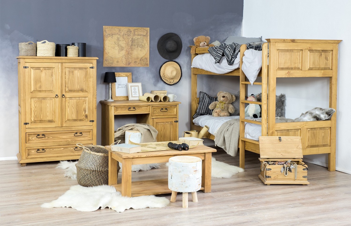 Detská izba sedliacka z masívu - k17 biely vosk.

 

Zostavu "Detská izba sedliacky z masívu" tvoria tento nábytok: 1 Veľká sedliacka komoda COM 08 masiv 1 Písací stôl z masívu BIK 01 sedliacky 1 Poschodová posteľ masiv ACC 07 1 Konferenčný stolík masív MES 14 1 Truhla z masívneho dreva COS 13