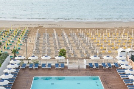 Taliansko Lido di Jesolo Cambridge 8 dňový pobyt Raňajky Vlastná September 2026 (10/09/26-17/09/26)