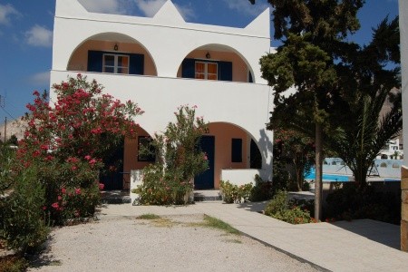 Grécko Santorini Limnes Villa 15 dňový pobyt Bez stravy Letecky Letisko: Praha June 2026 ( 5/06/26-19/06/26)