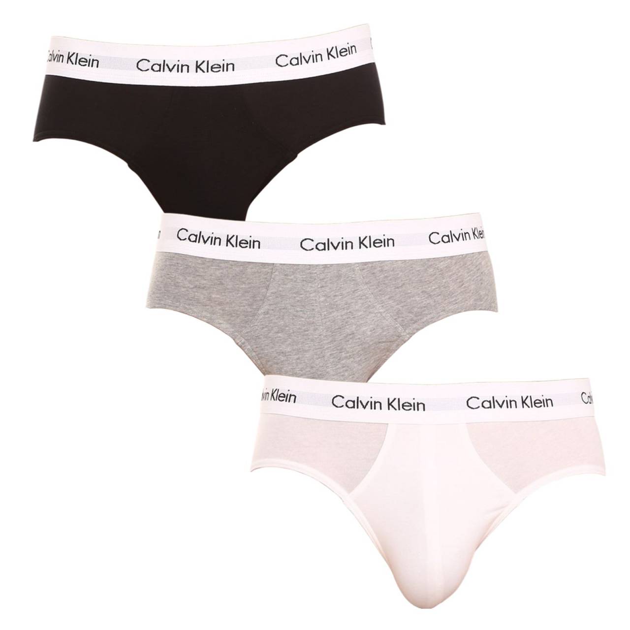 3PACK pánske slipy Calvin Klein viacfarebné (U2661G-998) S.
Stavte na osvedčenú kombináciu pohodlia, kvality a ikonického štýlu.
Príjemný materiál pre celodenné pohodlie
Slipy sú vyrobené z kvalitnej zmesi bavlny a elastanu.
Elegantný dizajn s ikonickým elastickým pásom
Minimalistický dizajn dopĺňa elastický pás s logom Calvin Klein, ktorý celému modelu dodáva moderný a zároveň nadčasový vzhľad.
Výhody, ktoré oceníte každý deň

Priedušná bavlna: Udrží vás svieže po celý deň.


Pružnosť vďaka elastanu: Slipy sa dokonale prispôsobia vášmu telu a neobmedzujú v pohybe.


Štýlová tkaná guma: Logo Calvin Klein dodáva nohavičkám nadčasový vzhľad.

Spodná bielizeň Calvin Klein vám dodá jedinečný štýl
Pánska spodná bielizeň Calvin Klein patrí k stáliciam módneho priemyslu.
Ako sa starať o nohavičky Calvin Klein
Pri správnej starostlivosti zostanú nohavičky Calvin Klein dlho ako nové - a každý deň vám prinesú štýl a pohodlie v jednom.

Pranie: Per slipy na 30 °C, ideálne naruby, aby sa zachovala farba aj kvalita gumy.
Sušenie: Slipy môžeš sušiť v sušičke, ale zvoľ šetrný program pri nízkej teplote.
Žehlenie: Nežehliť.

Tip: Nájsť ten správny kus spodnej bielizne, ktorý vám dokonale padne, môže byť náročné.