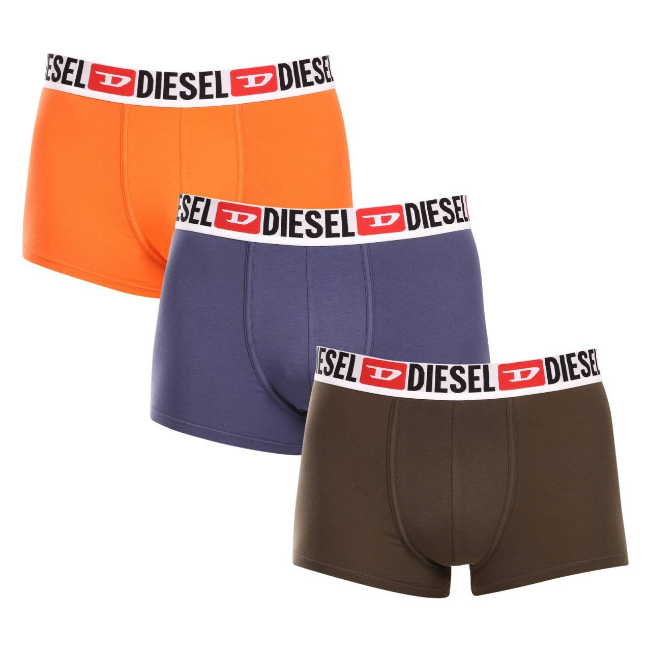 3PACK pánske boxerky Diesel viacfarebné (00ST3V-0DDAI-E6825) XL, trenky.
Zvoľte osvedčenú kombináciu štýlu, pohodlia a kvality s týmito pánskymi boxerkami značky Diesel.
Prémiový materiál pre maximálne pohodlie
Boxerky sú vyrobené z príjemnej zmesi bavlny a elastanu.
Moderný dizajn a premyslený strih
Jednofarebné vyhotovenie s kontrastným gumovým pásom pôsobí moderným a nadčasovým dojmom.
Prečo by si mal boxerky Diesel určite vyskúšať

Prémiový materiál: Kombinácia bavlny a elastanu zaručuje mäkkosť, priedušnosť a ideálnu pružnosť pre maximálne pohodlie po celý deň.
Štýlový dizajn: Výrazný tkaný pás s logom Diesel dodáva boxerkám moderný vzhľad a nadčasový štýl.
Univerzálne použitie: Ideálne na každodenné nosenie, do práce, na šport aj voľný čas – perfektná voľba pre každú príležitosť.

Spodná bielizeň Diesel pre tých, ktorí chcú pre seba to najlepšie
Ikona v oblasti oblečenia a spodnej bielizne Diesel vás nadchne svojím jednoduchým štýlom s originálnymi prvkami.
Ako sa starať o boxerky Diesel
Aby vám vaše obľúbené spodné prádlo vydržalo čo najdlhšie, odporúčame dodržiavať nasledujúce tipy.

Pranie: Boxerky perte pri maximálnej teplote 30 °C.
Sušenie: Boxerky môžeš sušiť v sušičke na nízku teplotu.
Žehlenie: Áno, tieto boxerky je možné žehliť.

Tip: Nájdenie správneho kusu spodnej bielizne, ktorý vám dokonale sedí, je niekedy náročné.