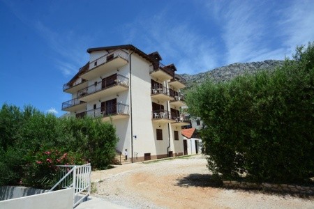 Chorvátsko Omiš Apartmány Nemira 10 dňový pobyt Polpenzia Autobus June 2026 (26/06/26- 5/07/26)