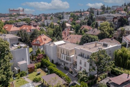 Slovensko Bratislava a okolie Antares 6 dňový pobyt Raňajky Vlastná November 2026 ( 3/11/26- 8/11/26)