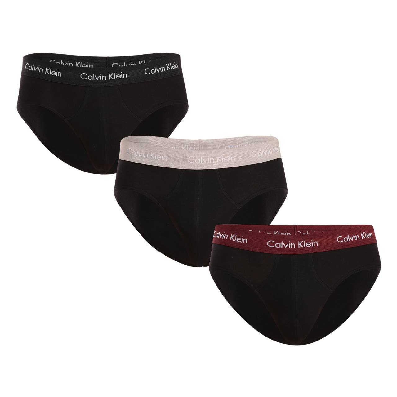 3PACK pánske slipy Calvin Klein čierné (U2661G-H54) S.
Stavte na osvedčenú kombináciu pohodlia, kvality a ikonického štýlu.
Príjemný materiál pre celodenné pohodlie
Slipy sú vyrobené z kvalitnej zmesi bavlny a elastanu.
Elegantný dizajn s ikonickým elastickým pásom
Minimalistický dizajn dopĺňa elastický pás s logom Calvin Klein, ktorý celému modelu dodáva moderný a zároveň nadčasový vzhľad.
Výhody, ktoré oceníte každý deň

Priedušná bavlna: Udrží vás svieže po celý deň.


Pružnosť vďaka elastanu: Slipy sa dokonale prispôsobia vášmu telu a neobmedzujú v pohybe.


Štýlová tkaná guma: Logo Calvin Klein dodáva nohavičkám nadčasový vzhľad.

Spodná bielizeň Calvin Klein vám dodá jedinečný štýl
Pánska spodná bielizeň Calvin Klein patrí k stáliciam módneho priemyslu.
Ako sa starať o nohavičky Calvin Klein
Pri správnej starostlivosti zostanú nohavičky Calvin Klein dlho ako nové - a každý deň vám prinesú štýl a pohodlie v jednom.

Pranie: Per slipy na 30 °C, ideálne naruby, aby sa zachovala farba aj kvalita gumy.
Sušenie: Slipy môžeš sušiť v sušičke, ale zvoľ šetrný program pri nízkej teplote.
Žehlenie: Nežehliť.

Tip: Nájsť ten správny kus spodnej bielizne, ktorý vám dokonale padne, môže byť náročné.