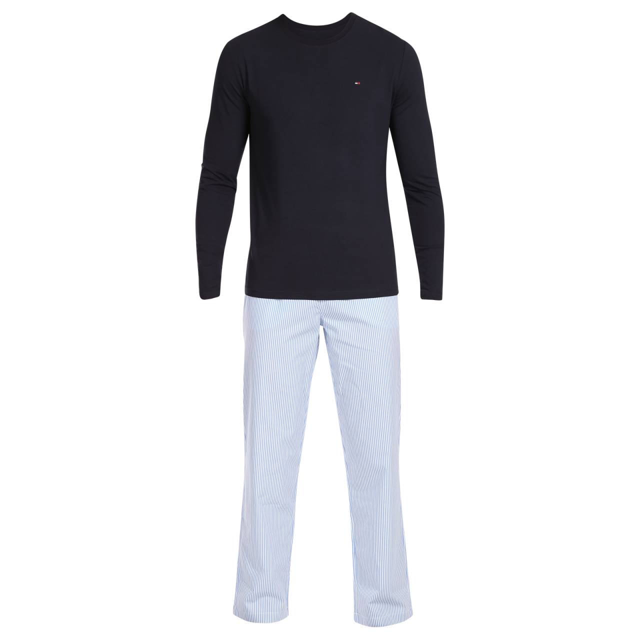 Pánske pyžamo Tommy Hilfiger s papučami viacfarebné v darčekovém balenie (UM0UM03025 0SO) XL.
Hľadáte štýlový kúsok na spanie alebo ideálny darček pre muža s citom pre módu?
Príjemný materiál pre maximálne pohodlie
Toto pyžamo je vyrobené z bavlny s prímesou elastanu.
Elegantný dizajn s ikonickým štýlom
Jednofarebný top s dlhými rukávmi dopĺňa jemná výšivka na hrudi.
Prečo si kúpiť pyžamo Tommy Hilfiger

Darčekové balenie: Perfektné ako prekvapenie, ktoré je zároveň vizuálne príjemné.
Kompletná súprava s papučami: Všetko zladené do posledného detailu.
Elastický a pohodlný materiál: Skvele sedí, netlačí a vydrží.

Spodná bielizeň Tommy Hilfiger zaručuje najvyššiu kvalitu
Značka Tommy Hilfiger sa pred takmer 40 rokmi stala ikonou amerického obliekania a jej farebnosť v tónoch modrej, červenej a bielej je rozpoznateľná na prvý pohľad.
Ako sa starať o pánske pyžamo Tommy Hilfiger
Aby vaše obľúbené pyžamo vydržalo dlho v perfektnom stave, odporúčame dodržiavať tieto pokyny.

Pranie: Pyžamo perte pri 40 °C.
Sušenie: Nesušte v bubnovej sušičke.
Žehlenie: Žehlite pri strednej teplote, najlepšie naruby, aby ste ochránili potlače a farby.

Tip: Staňte sa expertom na údržbu spodnej bielizne vďaka radám v našom článku a doprajte svojim obľúbeným kúskom starostlivosť, ktorú si zaslúžia.
