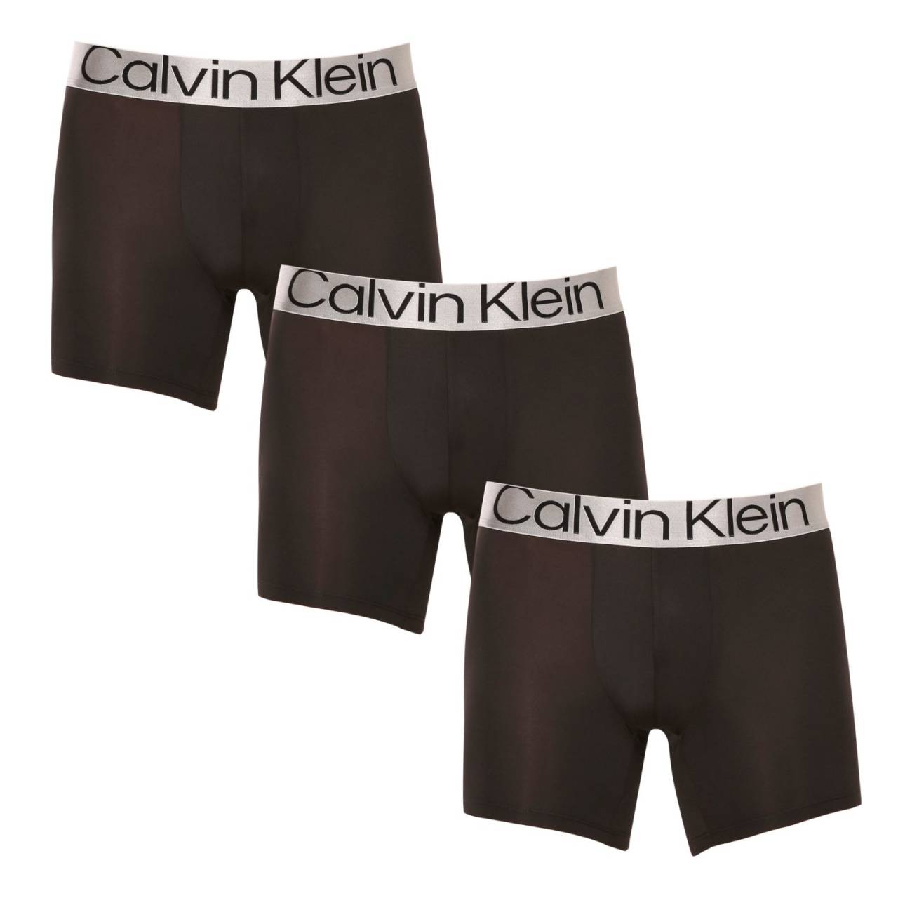 3PACK pánske boxerky Calvin Klein čierne (NB3075A-7V1) S, trenky.
Chcete boxerky, ktoré ponúkajú maximálne pohodlie, moderný dizajn a špičkovú kvalitu?
Prvotriedny materiál pre celodenné pohodlie
Tieto boxerky sú vyrobené z kombinácie polyesteru a elastanu, čo poskytuje dokonalú kombináciu mäkkosti, pružnosti a odolnosti.
Moderný dizajn a dokonalý strih
Minimalistický vzhľad s elastickým pásom dopĺňa logo Calvin Klein, ktoré dodáva boxerkám luxusný a sofistikovaný štýl.
Prečo si boxerky Calvin Klein zamilujete?

Ľahký a priedušný materiál: Ideálne na každodenné nosenie aj náročné športové aktivity.
Dlhšia nohavička: Poskytuje lepšie krytie a oporu, nezhrňuje sa a neškrtí.
Rýchloschnúce a odolné: Ideálne na aktívny životný štýl.
Nadčasový dizajn: minimalistický dizajn a luxusný vzhľad značky Calvin Klein.

Spodnú bielizeň Calvin Klein milujú ľudia na celom svete.
Pánska spodná bielizeň Calvin Klein patrí k stáliciam módneho priemyslu.
Ako sa starať o boxerky?
Aby si vaše boxerky zachovali dokonalý tvar a kvalitu čo najdlhšie, dodržiavajte tieto pokyny:

Praní: Doporučujeme prát na 30 °C s jemným pracím prostředkem.
Žehlení: Nedoporučuje se, aby nedošlo k poškození materiálu.
Sušenie: Sušenie v sušičke sa neodporúča, radšej sušte voľne na vzduchu.

Tip: Nájsť ten správny kus spodnej bielizne, ktorý vám dokonale padne, môže byť náročné.