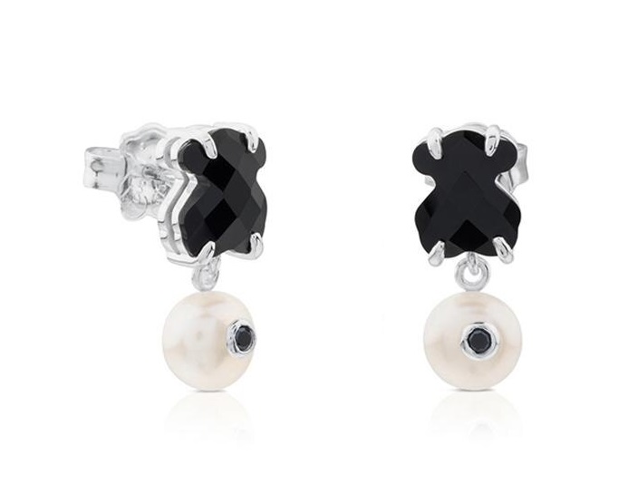 Tous Strieborné visiace náušnice s onyxom a perlou Erma 1000136700.