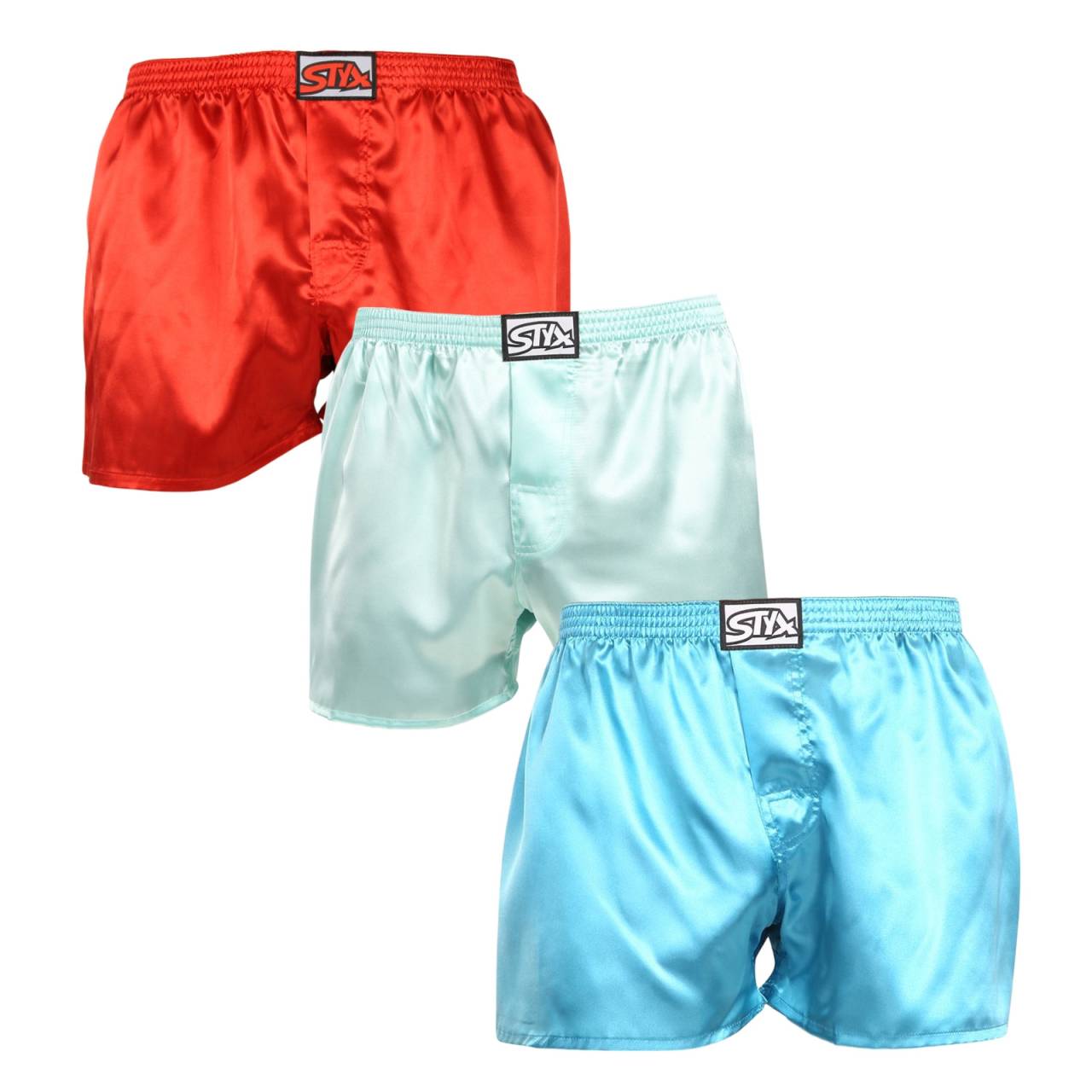 3PACK pánske trenky Styx klasická guma saténové viacfarebné (3C06372) XXL, trenírky.
Zažite dokonalé pohodlie s pánskymi saténovými šortkami Styx v sexi čiernej farbe.
Prvotriedny materiál a spracovanie
Šortky sú vyrobené z polyesterového saténu, ktorý prináša niekoľko kľúčových výhod.
Moderný dizajn pre štýlových mužov
Čierna farba s miernym leskom dodáva týmto šortkám nadčasový a elegantný vzhľad.
Prečo by vám saténové šortky Styx nemali chýbať v šatníku

Elegantný dizajn: Saténový povrch a čierna farba prinášajú jedinečný štýl.
Maximálne pohodlie: Ľahký materiál a voľný strih vám zabezpečia pohodlie počas celého dňa.
Podpora českej výroby: Kupujete výrobok s pečaťou kvality z Českej republiky.

Spodná bielizeň Styx je jednou z najobľúbenejších
Česká značka Styx je medzi zákazníkmi známa najmä vďaka svojej spodnej bielizni s neotrelými vzormi vo výrazných farbách.
Ako sa starať o saténové šortky Styx?
Aby ste sa vo svojich obľúbených šortkách cítili pohodlne čo najdlhšie, odporúčame dodržiavať tieto tipy.

Pranie.
Sušenie: Sušenie v sušičke sa neodporúča.
Žehlenie: V prípade potreby môžete šortky žehliť pri nižšej teplote.

Tip: Nájsť ten správny kúsok spodnej bielizne, ktorý vám dokonale padne, je niekedy náročné.