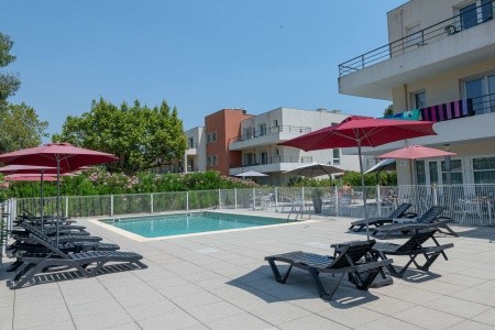 Francúzsko Azúrove pobrežie (Francúzska riviéra) Comfort Suites Cannes Mandelieu 9 dňový pobyt Raňajky Letecky Letisko: Praha July 2026 ( 1/07/26- 9/07/26)