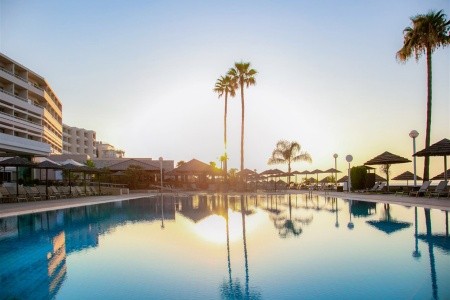 Cyprus Limassol Atlantica Miramare Beach 12 dňový pobyt Polpenzia Letecky Letisko: Praha October 2026 (13/10/26-24/10/26)