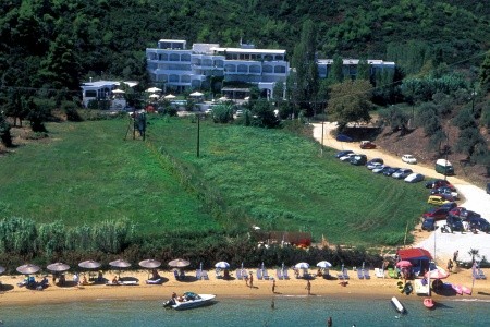 Grécko Skiathos Radisson Resort Plaza Skiathos 4 dňový pobyt Polpenzia Letecky Letisko: Praha June 2026 (29/06/26- 2/07/26)