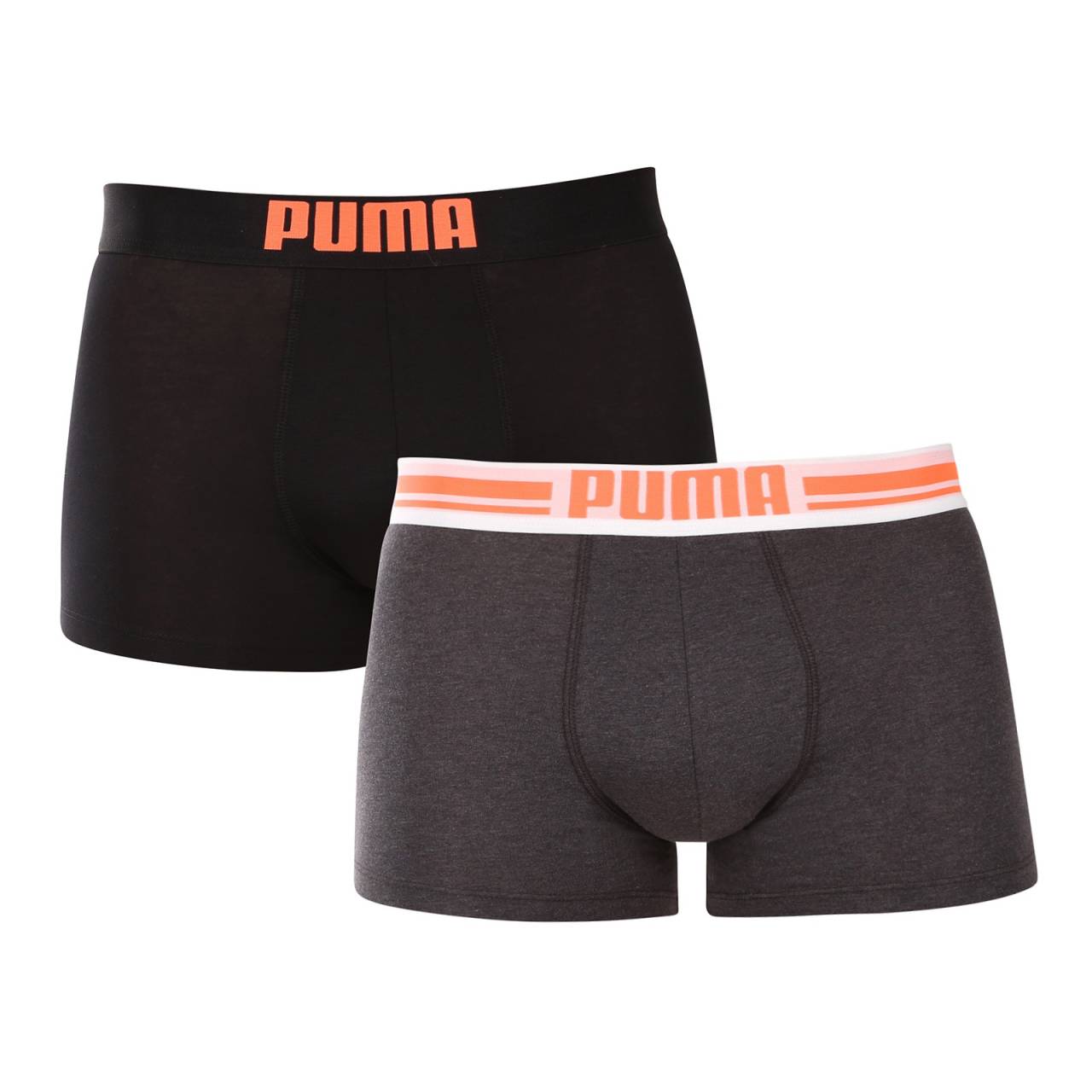 2PACK pánske boxerky Puma viacfarebné (651003001 036) M, trenky.
Užite si dokonalú kombináciu pohodlia a moderného štýlu s pánskymi boxerkami Puma.
Kvalitný materiál, ktorý vás nesklame
Boxerky sú vyrobené z prvotriednej bavlnenej zmesi s prímesou elastanu, ktorá zaručuje ich mäkkosť, priedušnosť a pružnosť.
Moderný dizajn a presný strih na každodenné nosenie
Nadčasové farebné prevedenie si nájde miesto v šatníku každého štýlového muža.
Prečo si kúpiť boxerky Puma

Štýlový a moderný dizajn: Minimalistický vzhľad s pohodlným elastickým pásom dodáva boxerkám elegantný štýl vhodný pre každého muža.
Kvalitný materiál: Zmes bavlny a elastanu poskytuje mäkkosť, priedušnosť a odolnosť, takže boxerky sa dokonale prispôsobia vášmu telu a dlho vydržia.
Presný strih a dokonalá podpora: Dlhšie nohavice poskytujú dostatočné krytie a zabraňujú odieraniu stehien.

Spodná bielizeň Puma sa hodí nielen športovcom
Značka Puma je známa po celom svete vďaka svojmu oblečeniu a spodnej bielizni, ktorú nosia slávni športovci.
Ako sa starať o boxerky Puma
Aby vám nové boxerky dlho vydržali, odporúčame dodržiavať tieto pokyny.

Pranie: Odporúčame prať pri maximálnej teplote 40 °C, aby sa zachovala kvalita materiálu.
Žehlenie: Nežehlite, aby ste nepoškodili elastické vlákna.
Sušenie: Neodporúča sa používať sušičku, aby boxerky nestratili svoju pružnosť a tvar.

Tip: Hľadanie obľúbenej spodnej bielizne môže byť beh na dlhé trate, preto chceme, aby vám obľúbené kúsky dlho vydržali.