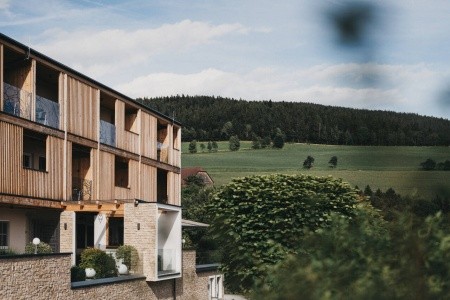 Rakúsko Štajersko Waldhof Muhr Hotel & Restaurant (Pöllau) 5 dňový pobyt Polpenzia Vlastná April 2027 (21/04/27-25/04/27)