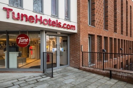 Veľká Británia Londýn Point A Hotel, London Canary Wharf 6 dňový pobyt Raňajky Letecky Letisko: Praha November 2026 ( 5/11/26-10/11/26)