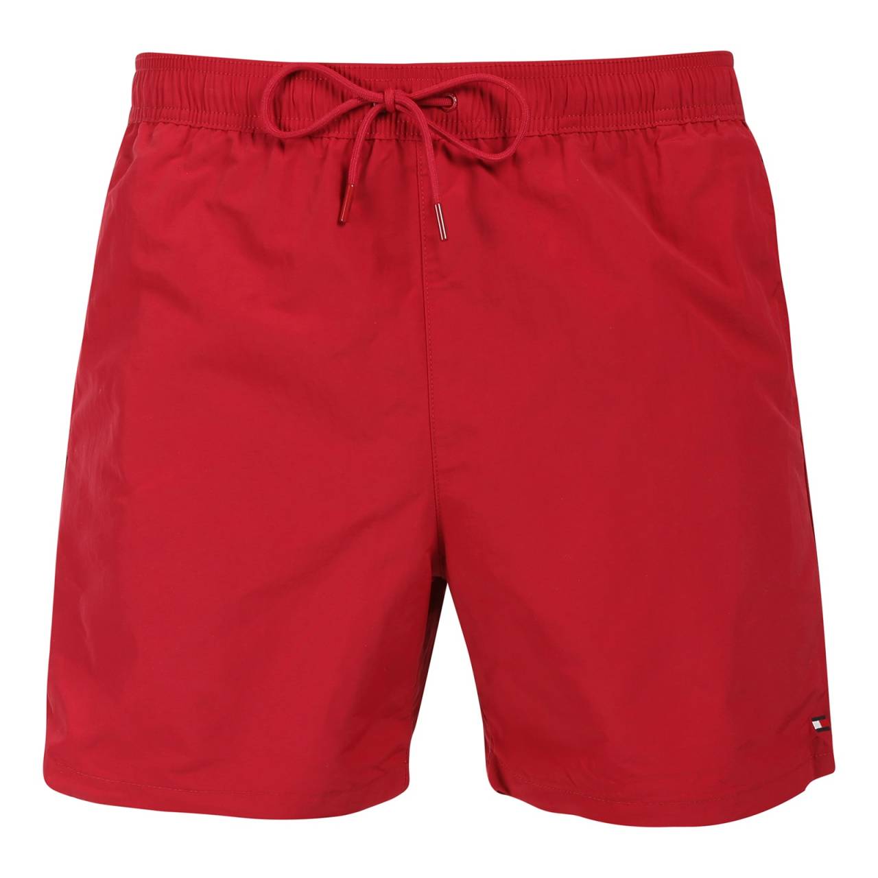 Pánske plavky Tommy Hilfiger červené (UM0UM03730 XKC) L.
Hľadáte plavky, ktoré spájajú luxusný dizajn, pohodlie a funkčnosť?
Ľahký a rýchloschnúci materiál
Plavky sú vyrobené z umelých vlákien, ktorý je nielen mimoriadne ľahký, ale aj rýchlo schne.
Pohodlný strih, ktorý dokonale padne
Vďaka mierne športovému strihu a rýchloschnúcemu materiálu sa tieto plavky skvele hodia nielen na plávanie a relax na pláži, ale aj na vodné športy alebo bežné nosenie počas horúcich letných dní.
Prečo by ste mali vyskúšať plavky Tommy Hilfiger

Rýchloschnúci materiál: Odolnosť a rýchle schnutie pre maximálne pohodlie.
Štýlový dizajn: Decentné logo Tommy Hilfiger dodáva prémiový vzhľad.
Pohodlný strih: Elastický pás so sťahovacou šnúrkou zaručujú skvelé prispôsobenie a voľnosť pohybu.

Spodná bielizeň Tommy Hilfiger zaručuje najvyššiu kvalitu
Značka Tommy Hilfiger sa pred takmer 40 rokmi stala ikonou amerického obliekania a jej farebnosť v tónoch modrej, červenej a bielej je rozpoznateľná na prvý pohľad.
Ako sa starať o plavky Tommy Hilfiger?
Aby si plavky zachovali kvalitu a farbu čo najdlhšie, je dôležité ich správne udržiavať:

Pranie: Odporúčame prať na 30 °C s jemným pracím prostriedkom, aby nedošlo k poškodeniu materiálu.
Sušenie: Sušenie: Nesušiť v sušičke – najlepšie je nechať ich voľne uschnúť na vzduchu.
Žehlenie: Nežehliť, materiál sa sám vyrovná a zostane hladký.

Tip: Výber plaviek, ktoré vám dobre padnú a zvýraznia váš štýl, môže byť beh na dlhé trate.