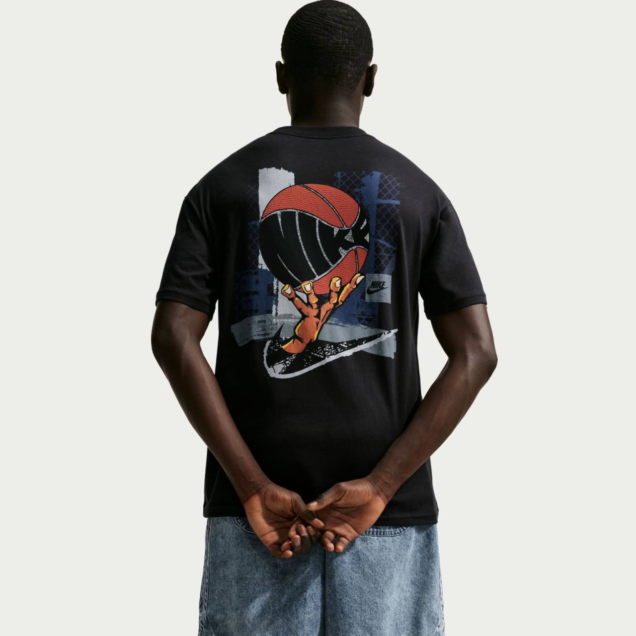 Nike Mens Basketball T-Shirt XL.