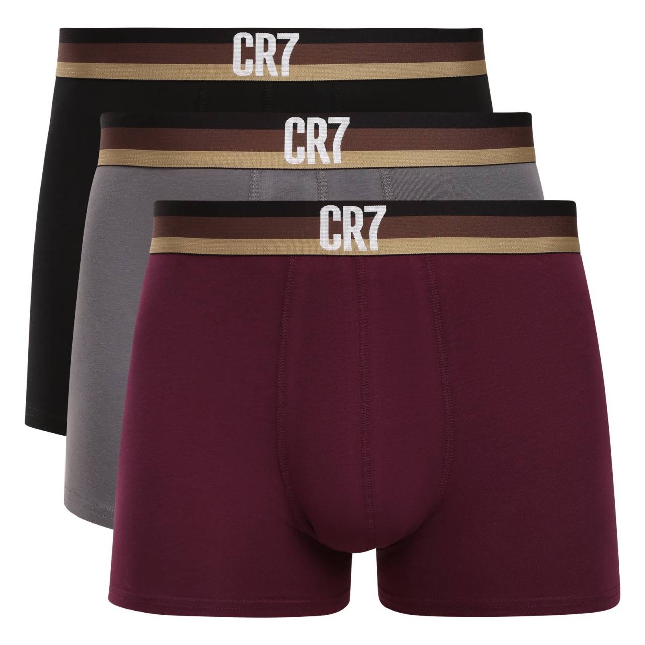 3PACK pánske boxerky CR7 viacfarebné (8100-49-719) XL, trenky.
Pánske boxerky CR7 sú ideálnou voľbou pre každodenné nosenie aj aktívny životný štýl.Bavlnený materiál s prímesou elastanu je príjemný na dotyk, dobre odvádza vlhkosť a hodí sa aj pre citlivú pokožku.Dlhšie nohavičky a priliehavý strih zabezpečia pohodlie a voľnosť pohybu po celý deň.
Kvalitný materiál pre celodenný komfort
Boxerky sú vyrobené z bavlny s prímesou elastanu.Bavlna je jemná na dotyk, priedušná a prirodzene odvádza vlhkosť od pokožky.Elastan zabezpečuje dostatočnú pružnosť — boxerky sa prispôsobia postave a neobmedzujú ťa v pohybe ani pri dlhšom nosení.
Klasický strih pre maximálne pohodlie
Boxerky majú dlhšie nohavičky, ktoré sa nerolujú a poskytujú extra krytie a podporu — hodia sa ako pod oblek, tak na šport aj každodenné nosenie.Priliehavý strih sa prispôsobí postave, vytkávaná guma v páse drží boxerky pevne na mieste bez zarezávania alebo nepríjemného tlaku.
Prečo by si mal boxerky CR7 vyskúšať

Bavlnený materiál:jemný, priedušný a príjemný aj pre citlivú pokožku
Prímes elastanu:boxerky sa prispôsobia postave a neobmedzujú pohyb
Dlhšie nohavičky:extra krytie a podpora, nerolujú sa
Vytkávaná guma v páse:drží na mieste, netlačí ani pri dlhšom nosení
Udržateľná výroba:CR7 stavia na prírodných materiáloch a udržateľnom prístupe

Spodná bielizeň CR7 — štýl aj udržateľnosť v jednom
CR7 je značka pre oblečenie a spodnú bielizeň futbalistu Cristiana Ronalda, ktorý na drese nosí číslo 7.Udržateľná značka módnej spodnej bielizne bola v Európe uvedená v roku 2013.Fanúšikovia Ronalda si tak môžu užívať nielen jeho športové výsledky, ale aj spodnú bielizeň, ktorá sa vyrába udržateľne a z prírodných materiálov.
Ako sa starať o svoje boxerky CR7?
Aby ti tieto boxerky vydržali čo najdlhšie a zachovali si svoj tvar a vlastnosti, odporúčame držať sa nasledujúcich pokynov:

Pranie:Per v práčke na max.40 °C s jemným pracím prostriedkom, ideálne po rubovej strane pre zachovanie kvality materiálu.
Sušenie:Môžeš ich sušiť v sušičke na nízku teplotu, pre dlhšiu životnosť však odporúčame sušenie na vzduchu.
Žehlenie:Ak je treba, žehlite na nízku teplotu vhodnú pre bavlnu.

Tip:Nájsť ten pravý kúsok spodnej bielizne, ktorý ti dokonale sadne, je niekedy náročné.Keď už ho nájdeš, stojí za to sa oň dobre starať, aby ti dlho vydržal.Rady, ako na to, nájdeš v našom článku.