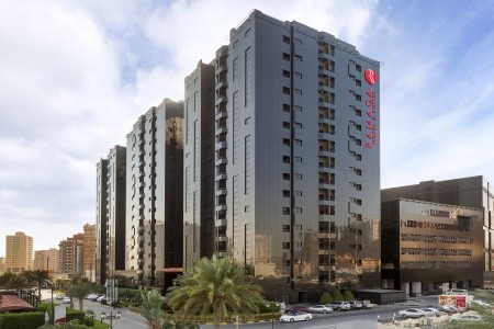 Spojené arabské emiráty Ajman Ramada Hotel & Suites By Wyndham Ajman (Ex Landmark Suites) 8 dňový pobyt Polpenzia Letecky Letisko: Praha September 2026 (16/09/26-23/09/26)