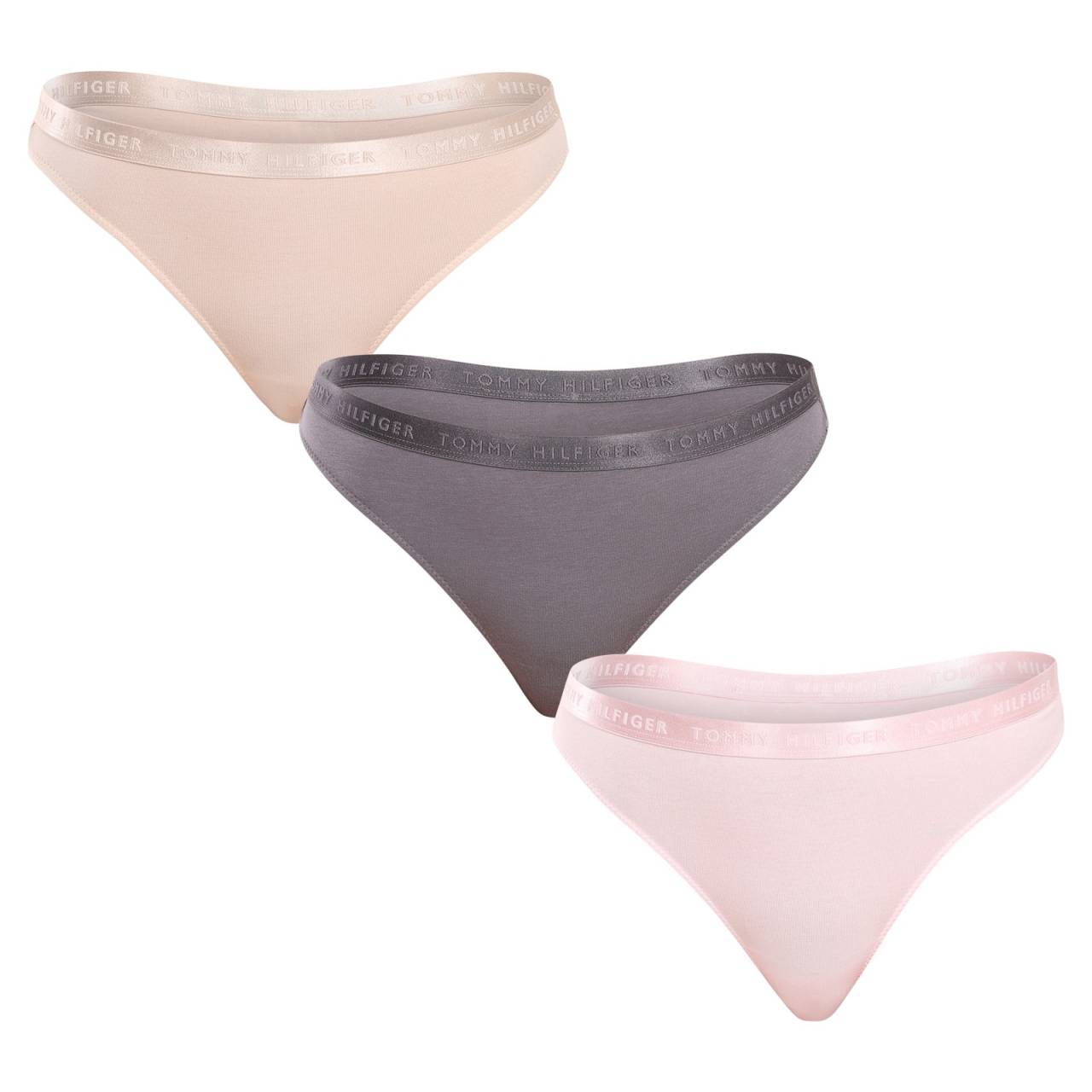 3PACK dámske tangá Tommy Hilfiger viacfarebná (UW0UW04480 0R4) XS.
Doprajte si každodennú dávku pohodlia s dámskymi tangami Tommy Hilfiger v univerzálnej farbe.
Mäkký materiál, ktorý vás nesklame
Tanga sú vyrobené z kombinácie bavlny, modalu a elastanu.
Jednoduchý dizajn s ikonickým detailom
Elegantný strih dopĺňa tkaná elastická páska s logom Tommy Hilfiger.
Prečo si zamilujete tangá Tommy Hilfiger?

Pohodlný strih: Tangá perfektne sedia a zostávajú na mieste bez nepríjemného rezania.
Štýlový vzhľad: Tkaná guma s logom značky dodáva jednoduchému dizajnu nádych luxusu.
Všestranné použitie: Skvelé na každodenné nosenie, do práce, pod tesné oblečenie a na chvíle, keď sa chcete cítiť žensky a sebavedome.

Tommy Hilfiger – globálna módna ikona
Tommy Hilfiger je jednou z najznámejších módnych značiek na svete.
Ako sa starať o svoje nové tangá Tommy Hilfiger?

Pranie: Tangá perte pri nižšej teplote (ideálne pod 30 °C) na jemný cyklus.
Sušenie: Neodporúčame sušiť v sušičke.
Žehlenie: Žehlenie nie je potrebné.

Tip: Nájdenie správneho kúska spodnej bielizne, ktorý vám perfektne sedí, je niekedy náročné.
