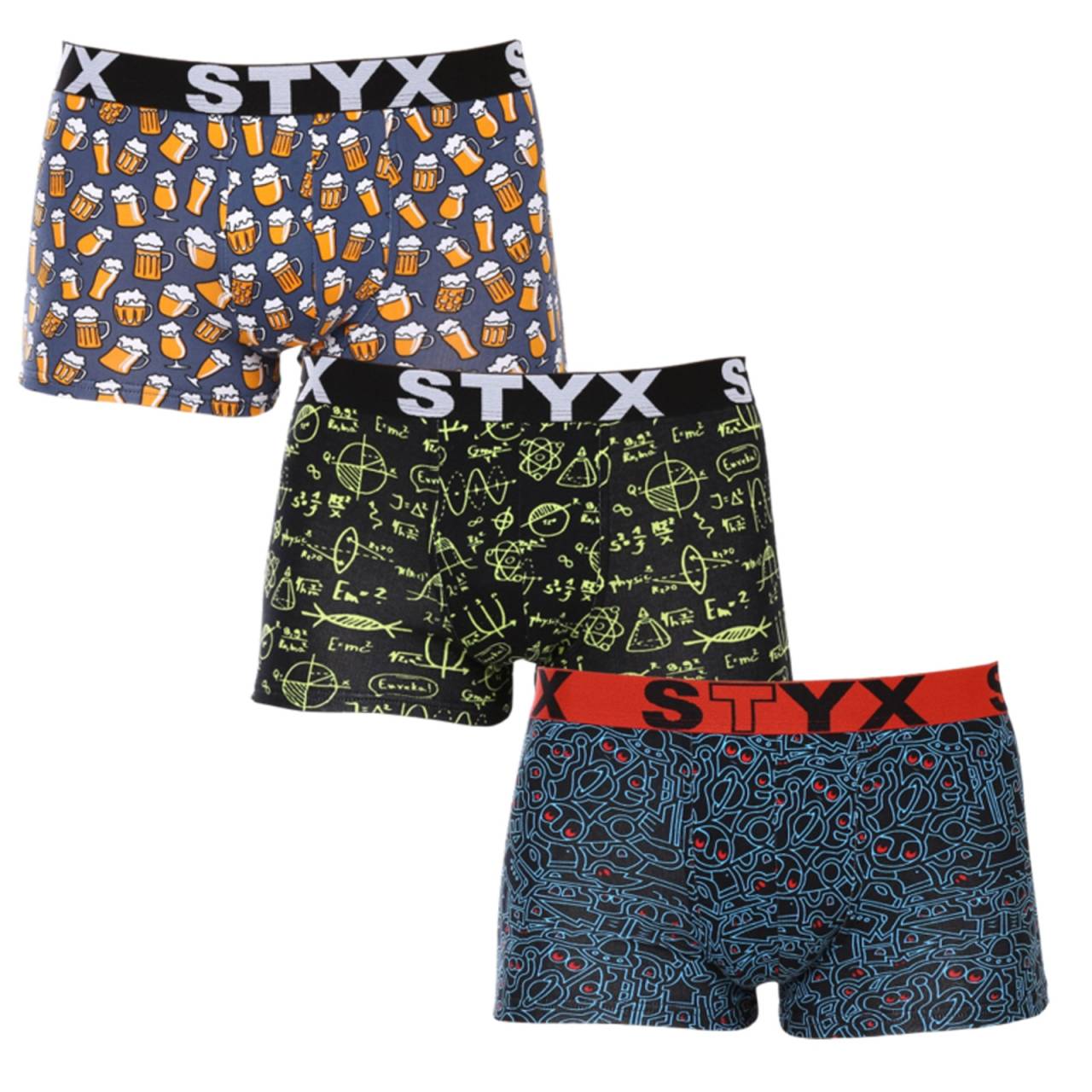 3PACK Moške boksarice Styx art športna guma prevelike velikosti (3R12672) 5XL.
Privoščite si udobje, ki traja ves dan, z moškimi boksericami Styx v klasični barvi.
Kakovosten material za največje udobje
Boksarice so izdelane iz vrhunske mešanice bombaža in umetnih vlaken.
Praktična zasnova in češka natančnost
Boksarice Styx imajo krajše noge, ki se nikjer ne zvijajo in vam omogočajo največjo svobodo gibanja.
Zakaj izbrati boksarice Styx

Češka kakovost: Zasnovan in izdelan je na Češkem, kar zagotavlja vrhunsko kakovost izdelave.
Vrhunski materiali: Kombinacija bombaža, modala in elastana za največje udobje.
Univerzalno oblikovanje: Krajše noge in elegantne športne elastike za vsako priložnost.

Spodnje perilo Styx je eno izmed najbolj priljubljenih
Češka blagovna znamka Styx je med kupci znana predvsem po kratkih hlačah z novimi vzorci v živahnih barvah.
Kako pravilno skrbeti za bokserje Styx?

Pralnica: Perite pri 30 °C z blagim pralnim sredstvom, da material ostane mehak in udoben.
Sušenje: Ni priporočljivo sušiti v sušilnem stroju, za ohranitev oblike bokserjev pa jih sušite na zraku.
Likanje: Po potrebi likanje izvajajte na nizki temperaturi, da ohranite mehkobo materiala.

Nasvet: Postanite strokovnjak za vzdrževanje spodnjega perila z z nasveti v našem članku in svojim najljubšim kosom zagotovite nego, ki si jo zaslužijo.